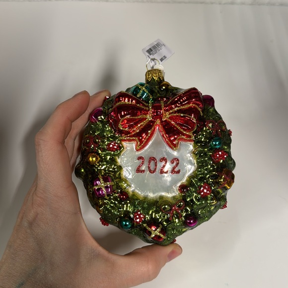 *NEW* BLOOMINGDALES EXCLUSIVE GLASS WREATH ORNAMENT 2022 - Picture 4 of 6